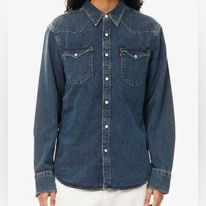 Levi’s Barstow Western Denim Button Up Top
